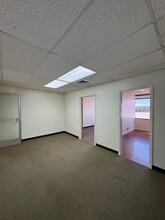 98-1238 Kaahumanu St, Pearl City, HI for lease Building Photo- Image 2 of 2