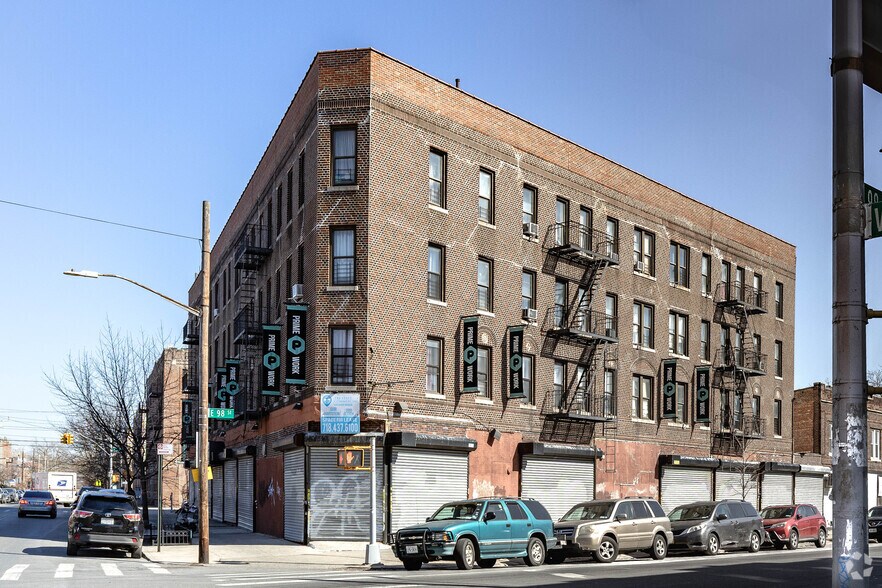 423 E 98th St, Brooklyn, NY for sale - Primary Photo - Image 1 of 1