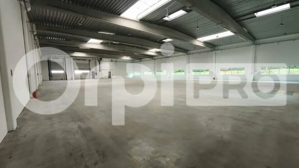 Industrial in Chilly-Mazarin for lease Interior Photo- Image 1 of 7