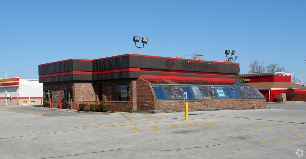 3112 N Water St, Decatur, IL for lease - Building Photo - Image 3 of 4