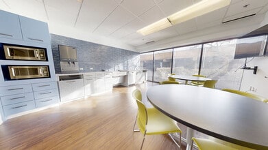 315 E Eisenhower Pky, Ann Arbor, MI for lease Interior Photo- Image 1 of 4