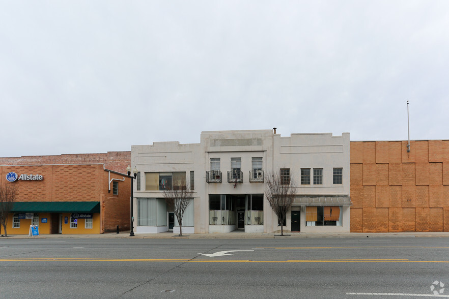 164 W Franklin Blvd, Gastonia, NC for sale - Building Photo - Image 2 of 6