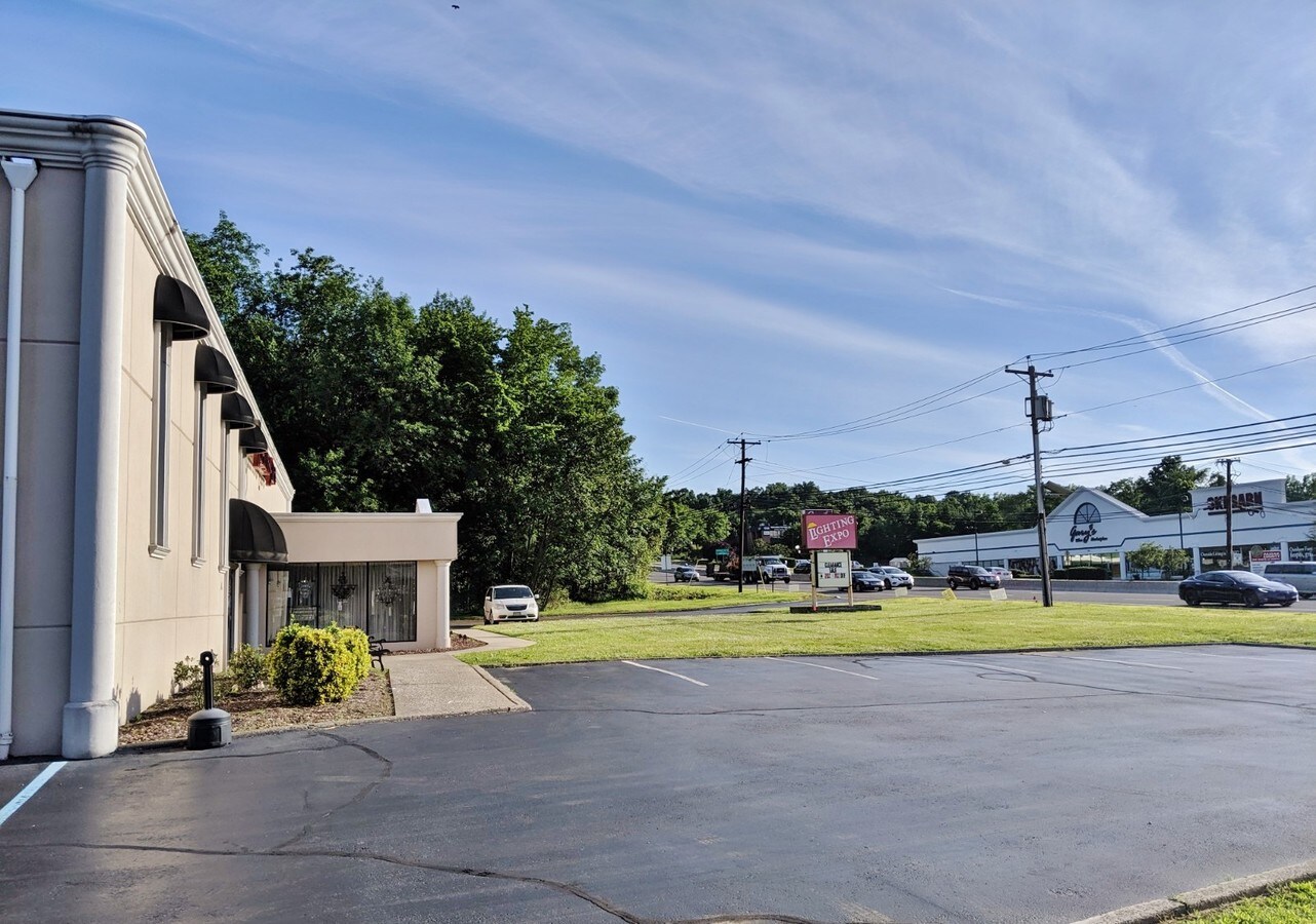 1293 Rt 23, Wayne, NJ 07470