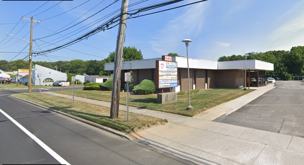 640 Montauk Hwy, Shirley, NY for sale - Building Photo - Image 3 of 9