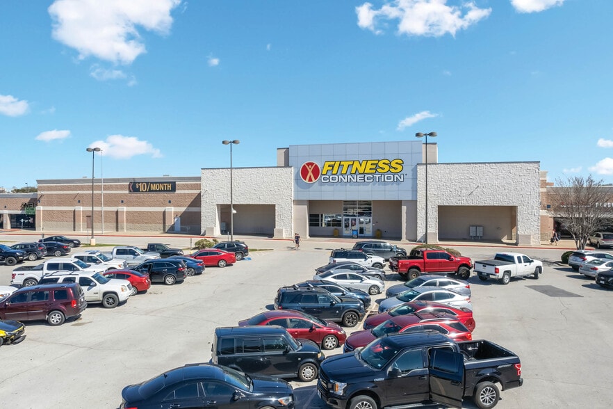 8428 Denton Hwy, Watauga, TX for sale - Building Photo - Image 1 of 5