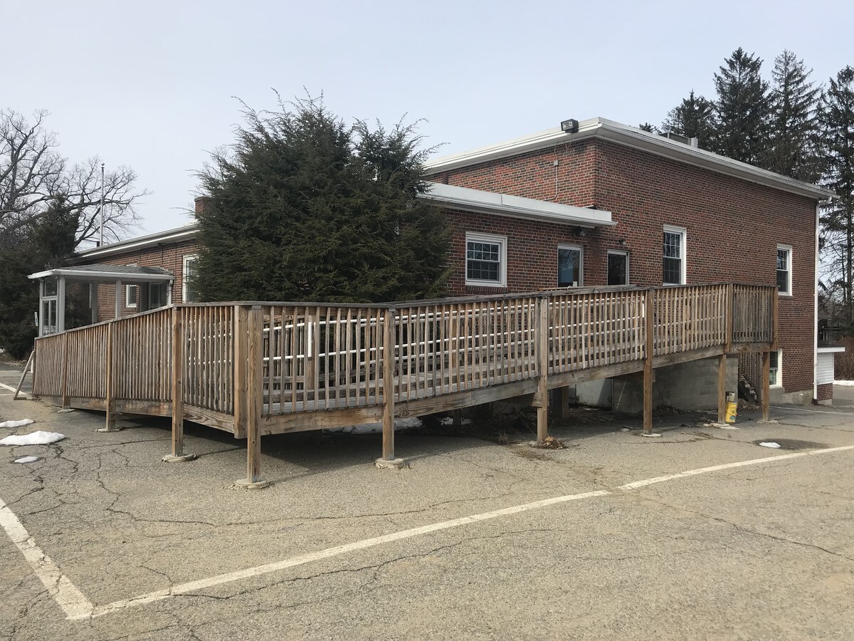 505 Sutton St, North Andover, MA 01845