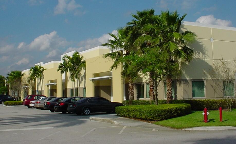 1840 N Commerce Pky, Weston, FL 33326 - Industrial for Lease | LoopNet