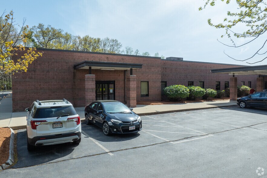 122 Marshall Rd, Lowell, MA for sale - Building Photo - Image 3 of 5