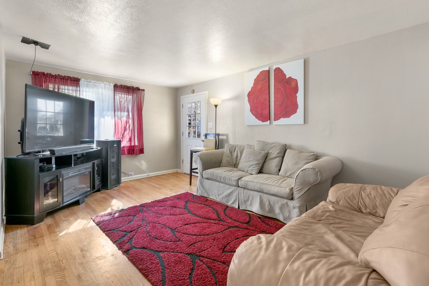 150 S Hooker St, Denver, CO for sale - Interior Photo - Image 2 of 20