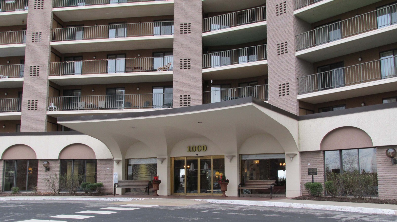 1000 Valley Cir, King of Prussia, PA 19406