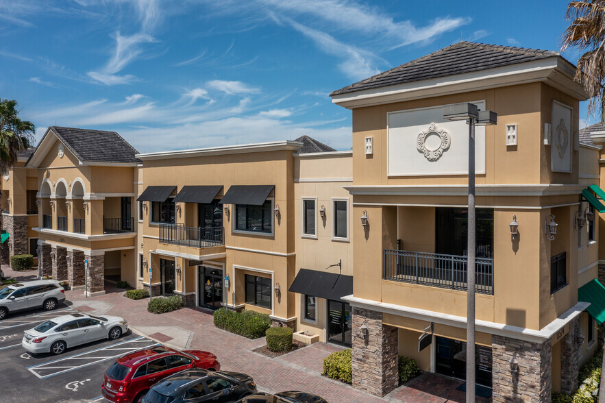 13574 Village Park Dr, Orlando, FL for lease - Primary Photo - Image 1 of 16