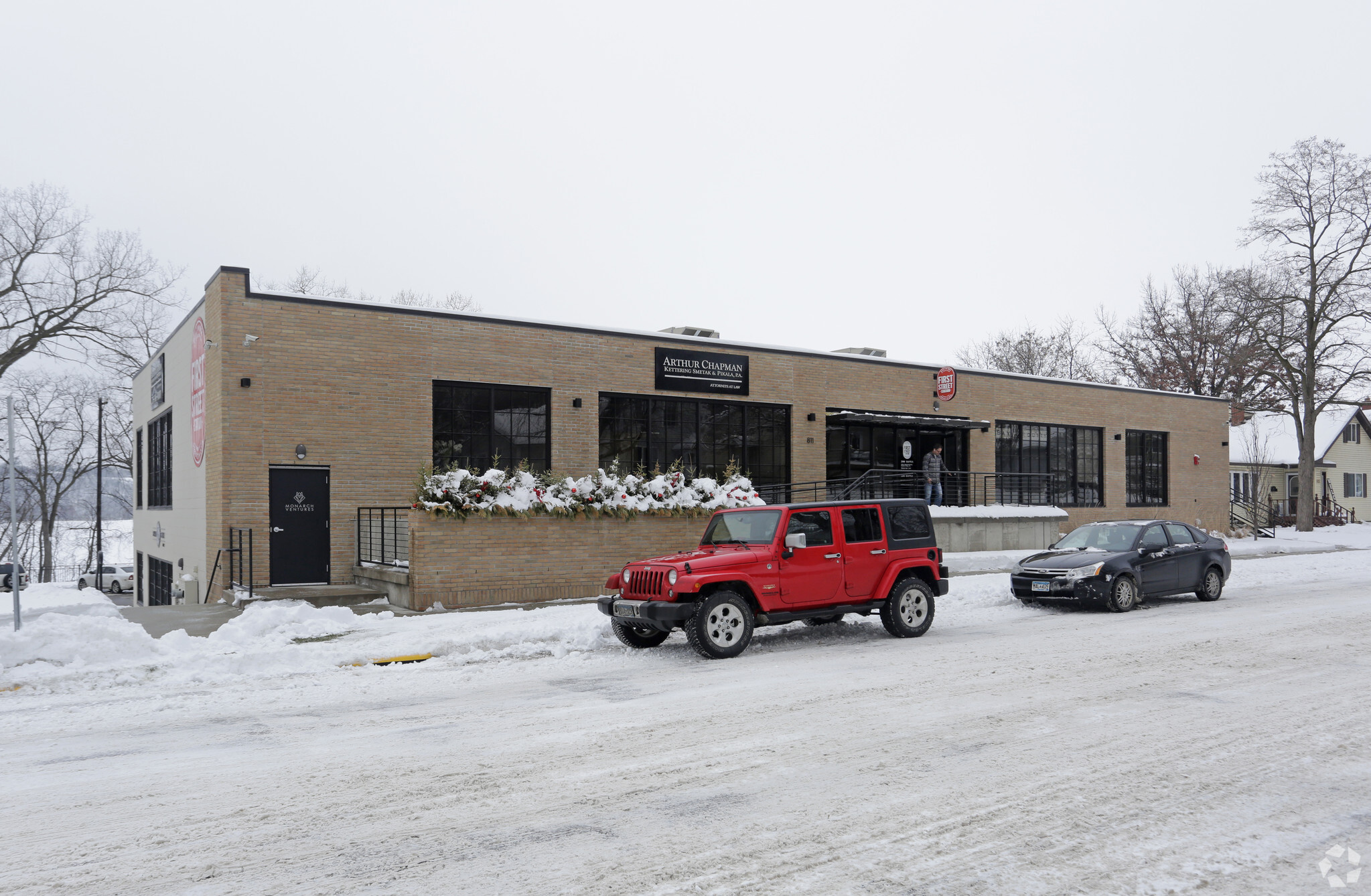 811 1st St, Hudson, WI for sale Primary Photo- Image 1 of 1