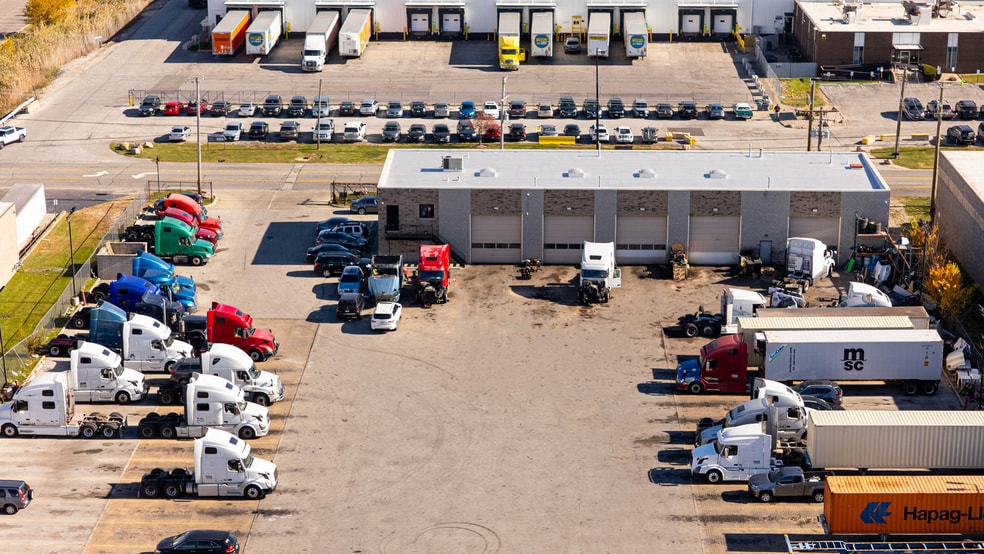 11540 S Central Ave, Alsip, IL for sale - Building Photo - Image 2 of 7