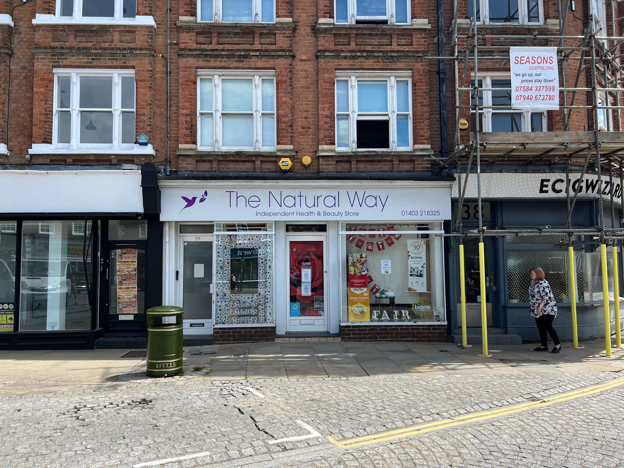 39 Carfax, Horsham for sale Building Photo- Image 1 of 1