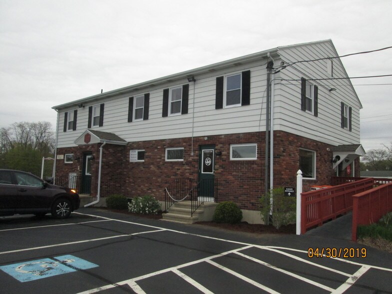 16 Rae Palmer Rd, Moodus, CT 06469 Moodus Professional Building