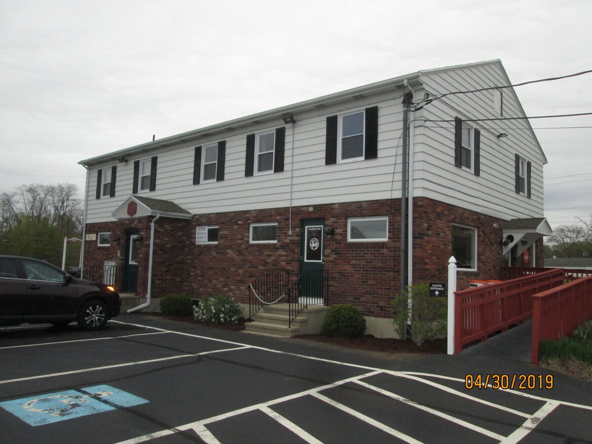 16 Rae Palmer Rd, Moodus, CT 06469 Moodus Professional Building