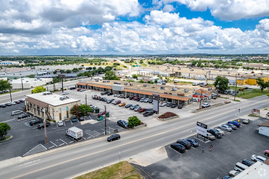 4429-4455 Walzem Rd, San Antonio, TX for lease - Aerial - Image 2 of 16
