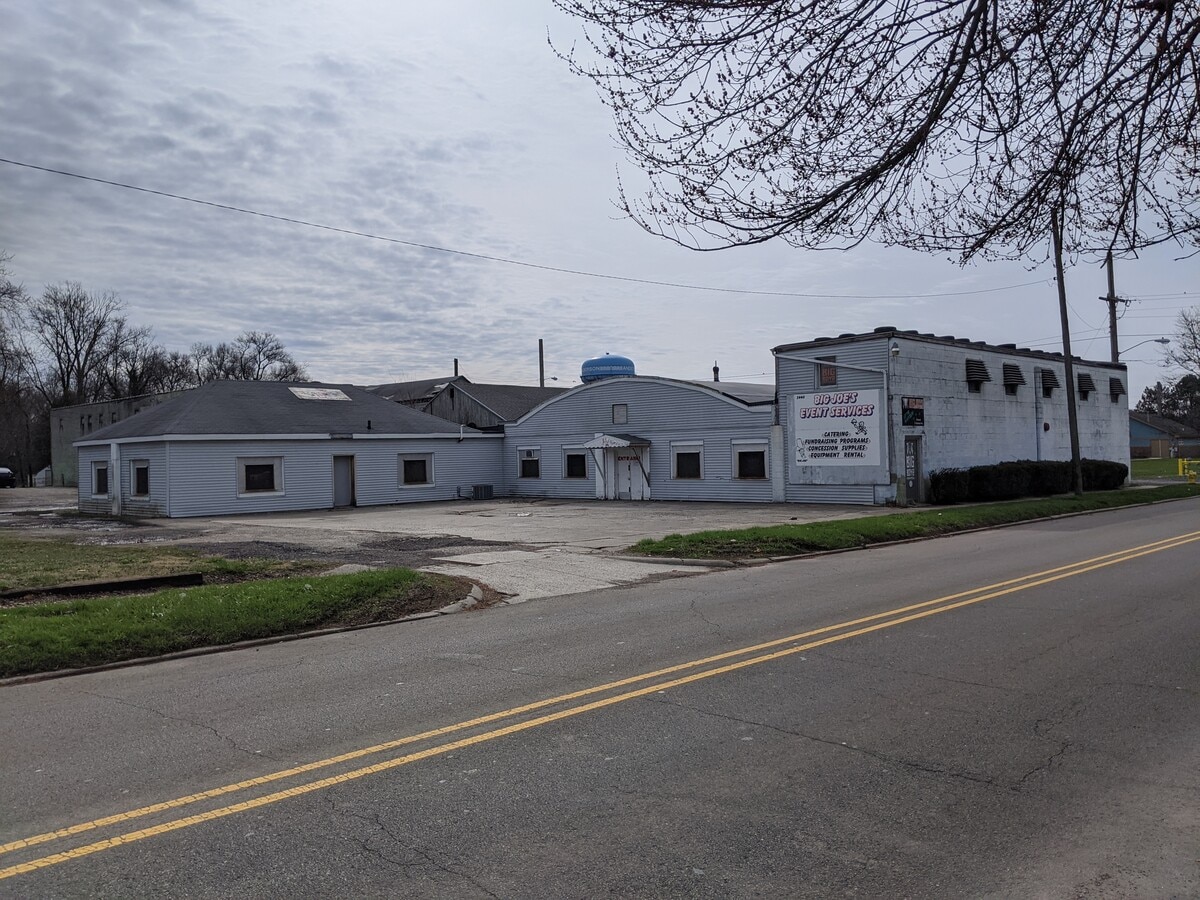 2440 S Madison Ave, Anderson, IN 46016 Industrial for Sale