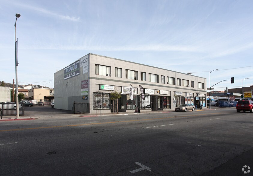 5001-5005 Hollywood Blvd, Los Angeles, CA for sale - Building Photo - Image 3 of 4