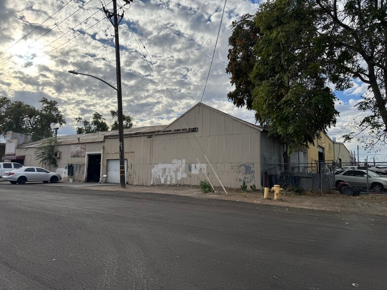 701 M St, Modesto, CA for lease - Building Photo - Image 2 of 7
