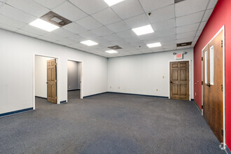 528 Northlake Blvd, Altamonte Springs, FL for lease Interior Photo- Image 2 of 3