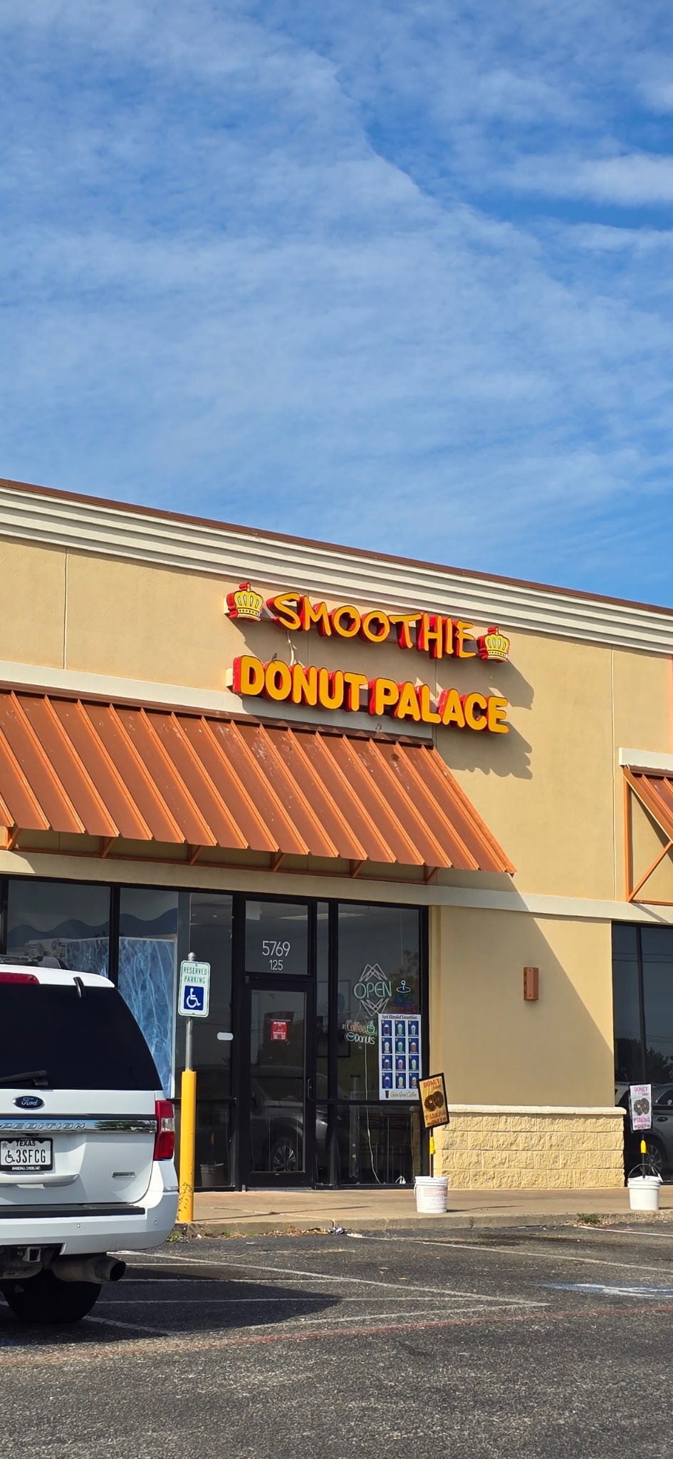 5769 Sherwood Way, San Angelo, TX for lease Building Photo- Image 1 of 5