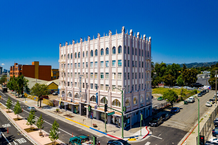 3022 International Blvd, Oakland, CA for lease - Building Photo - Image 1 of 39