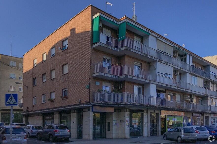 Plaza San Pedro Y San Pablo, 9, Coslada, Madrid for lease - Building Photo - Image 2 of 2