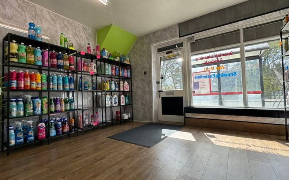 1-1A West Lea, New Herrington for sale - Interior Photo - Image 2 of 7