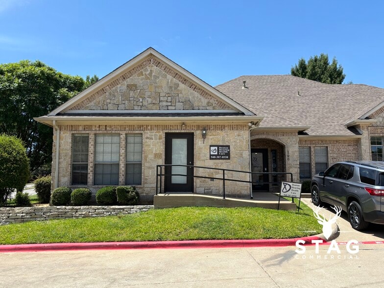 2540 Lillian Miller Pky, Denton, TX for lease - Building Photo - Image 1 of 23