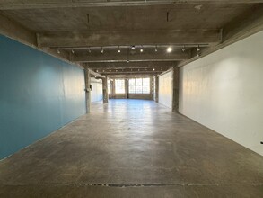 817 S Los Angeles St, Los Angeles, CA for lease Building Photo- Image 2 of 19