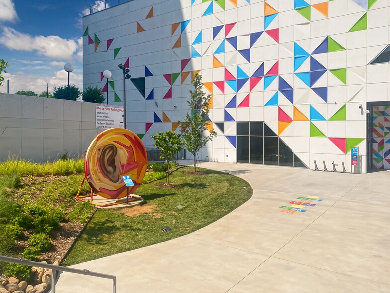 W 3rd St, Winston-Salem, NC for lease - Interior Photo - Image 3 of 18