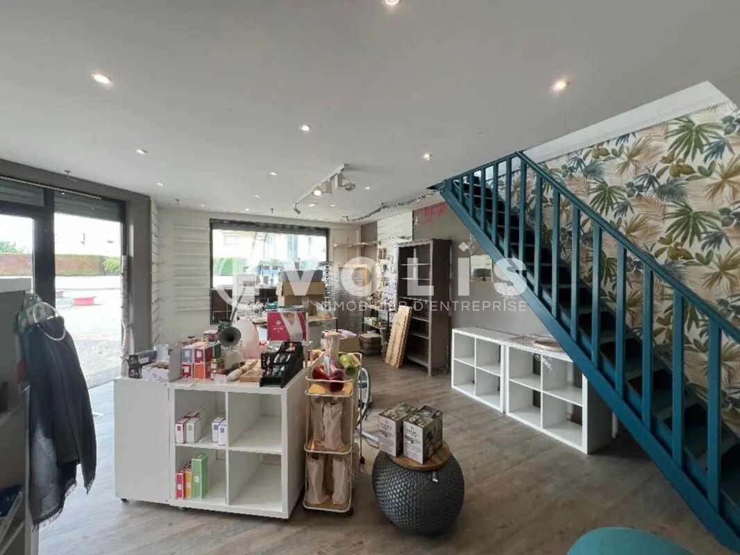Retail in Marolles-en-Brie for sale Interior Photo- Image 1 of 9