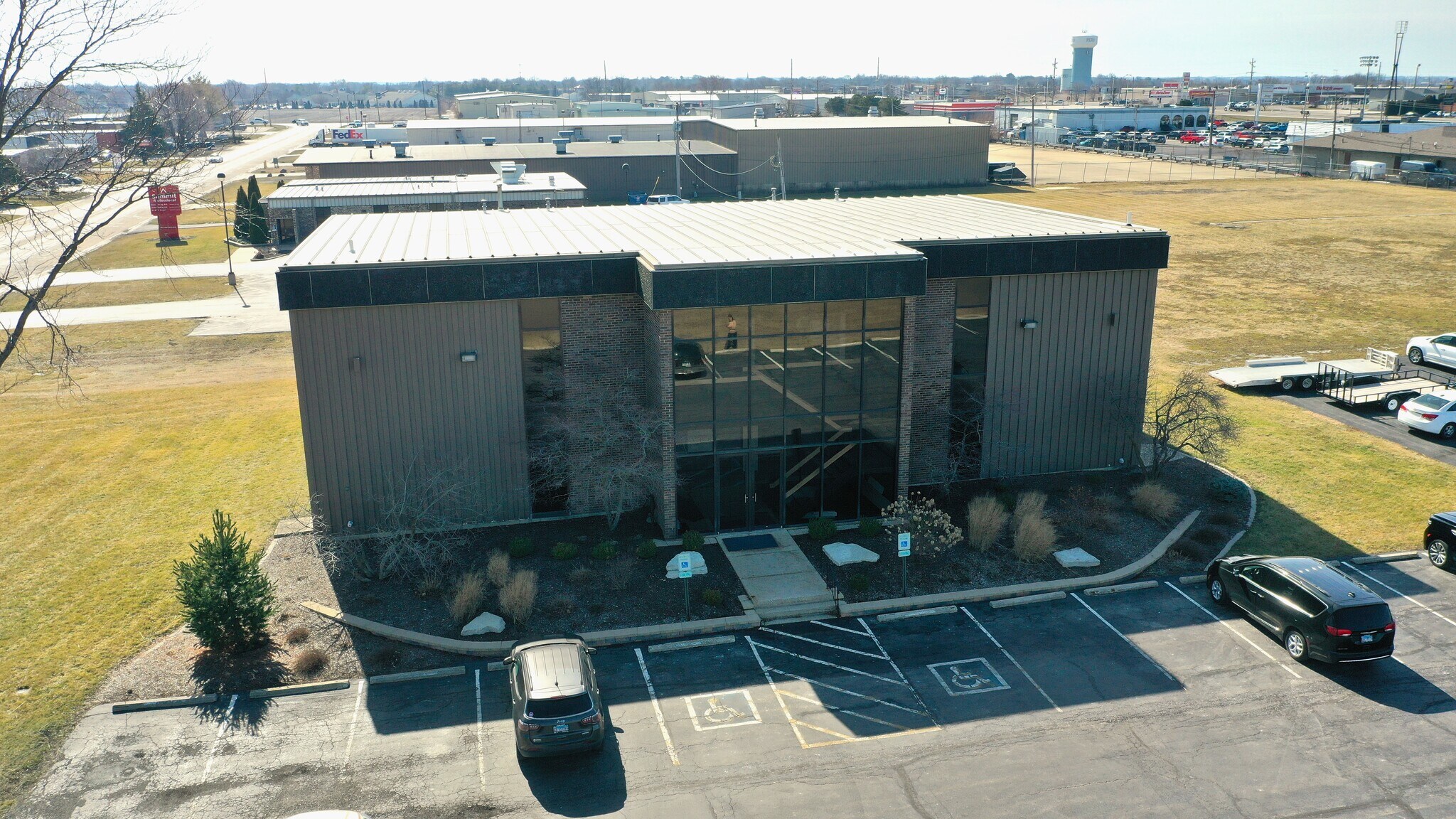 4110 Progress Blvd, Peru, IL for sale Primary Photo- Image 1 of 1