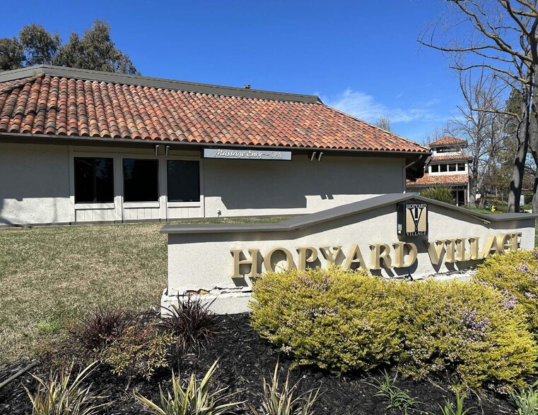 3059 Hopyard Rd, Pleasanton, CA for lease - Building Photo - Image 1 of 5