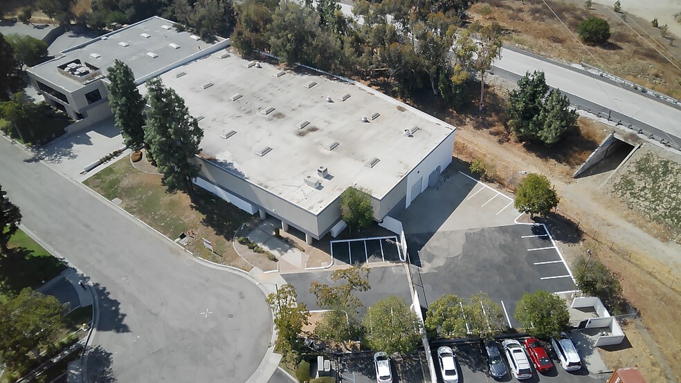 1181 Nicole Ct, Glendora, CA for lease - Building Photo - Image 1 of 11