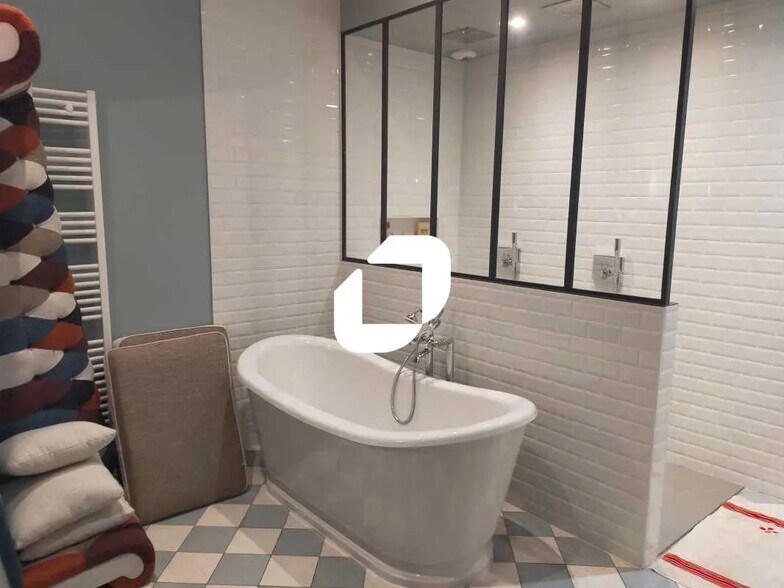 Office in Bordeaux for sale - Building Photo - Image 3 of 14