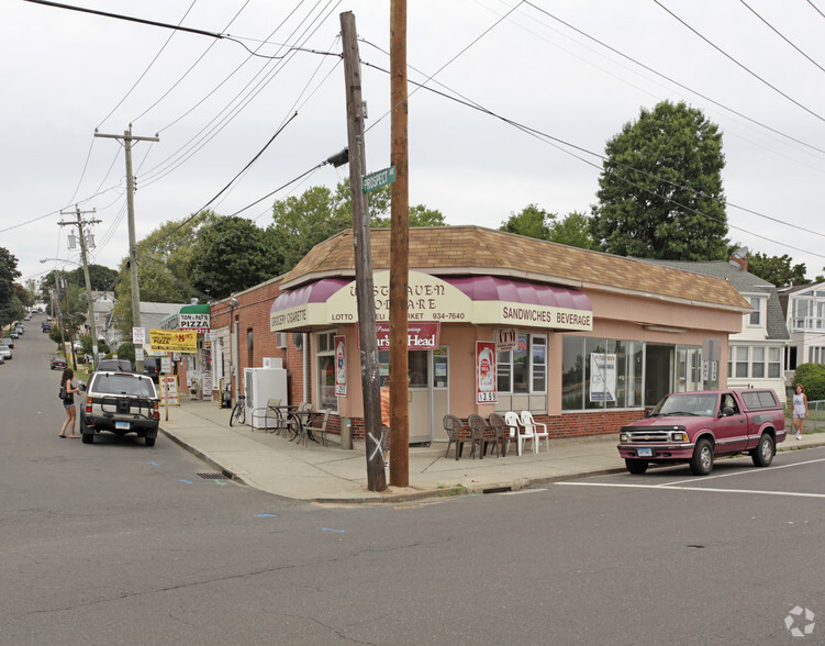 940-944 Ocean Ave, West Haven, CT for sale - Primary Photo - Image 1 of 1