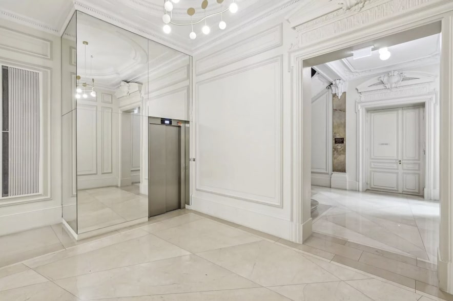 5 Rue Scribe, Paris for lease - Lobby - Image 2 of 6