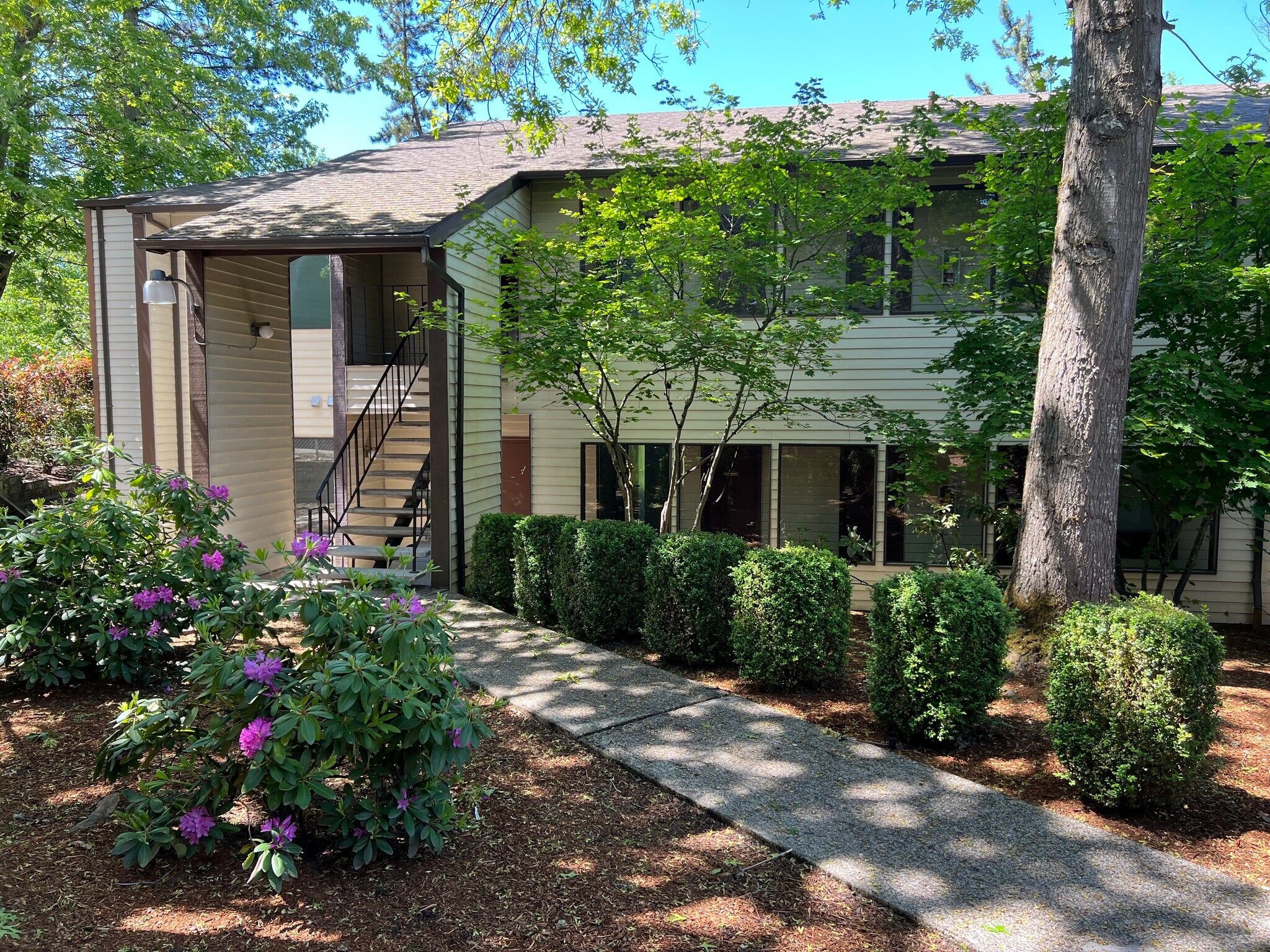 2920 SW Dolph Ct, Portland, OR for sale Building Photo- Image 1 of 1