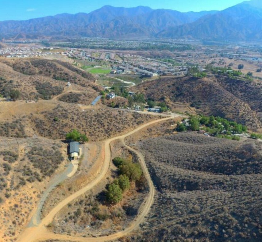 Diamond Back Rd, Corona, CA for sale Primary Photo- Image 1 of 1