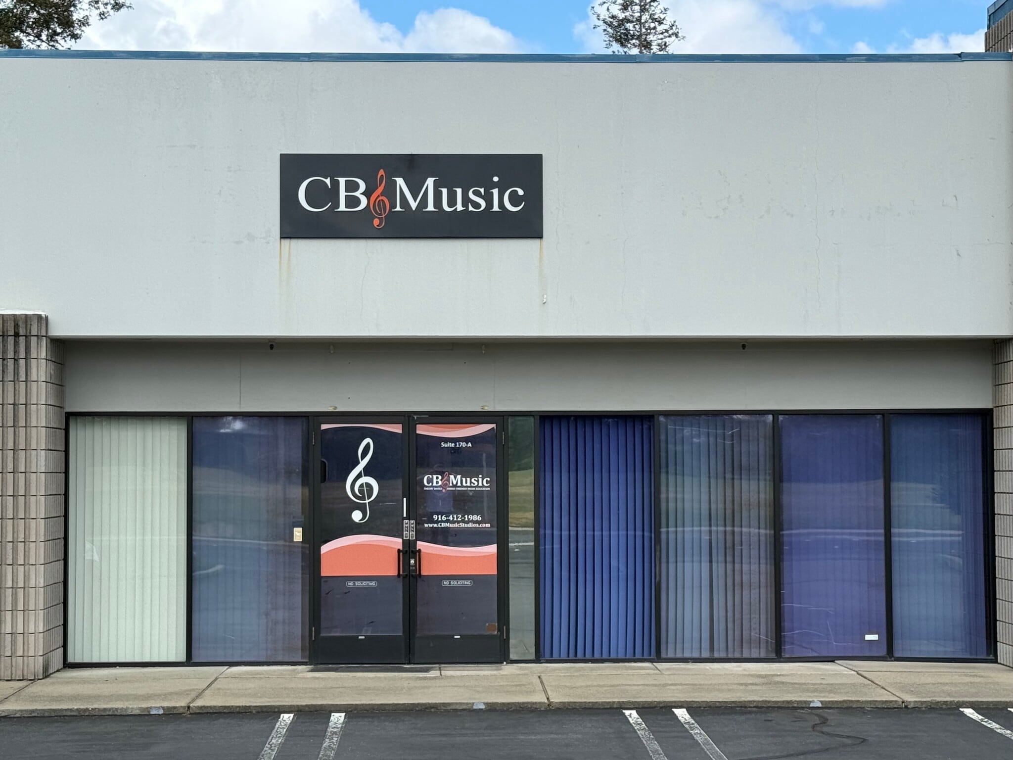 198 Cirby Way, Roseville, CA for lease Interior Photo- Image 1 of 20