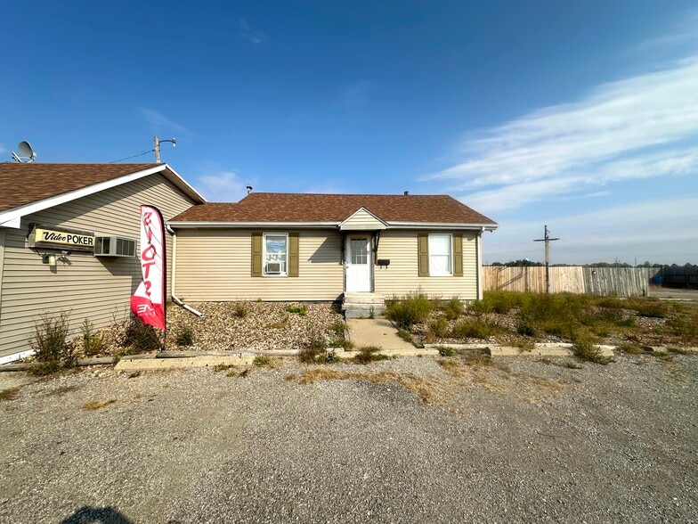 4602 1625 North Rd, Danvers, IL for sale - Building Photo - Image 2 of 13