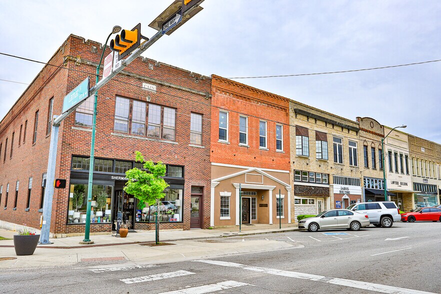 120 S Crockett St, Sherman, TX for sale - Building Photo - Image 1 of 1