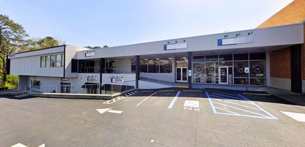 2017 Canyon Rd, Birmingham, AL for sale - Primary Photo - Image 1 of 1