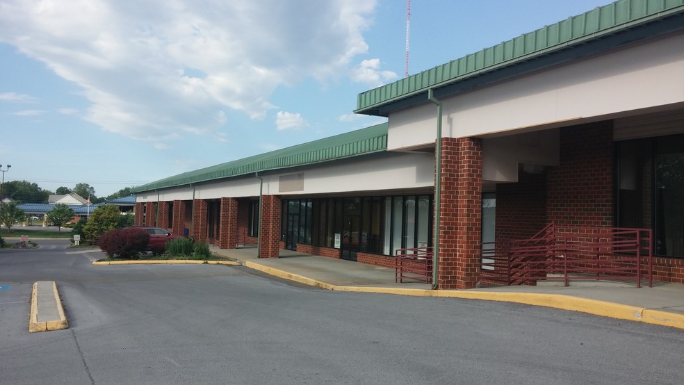 198-216 S Viking Way, Martinsburg, WV for lease - Building Photo - Image 2 of 4