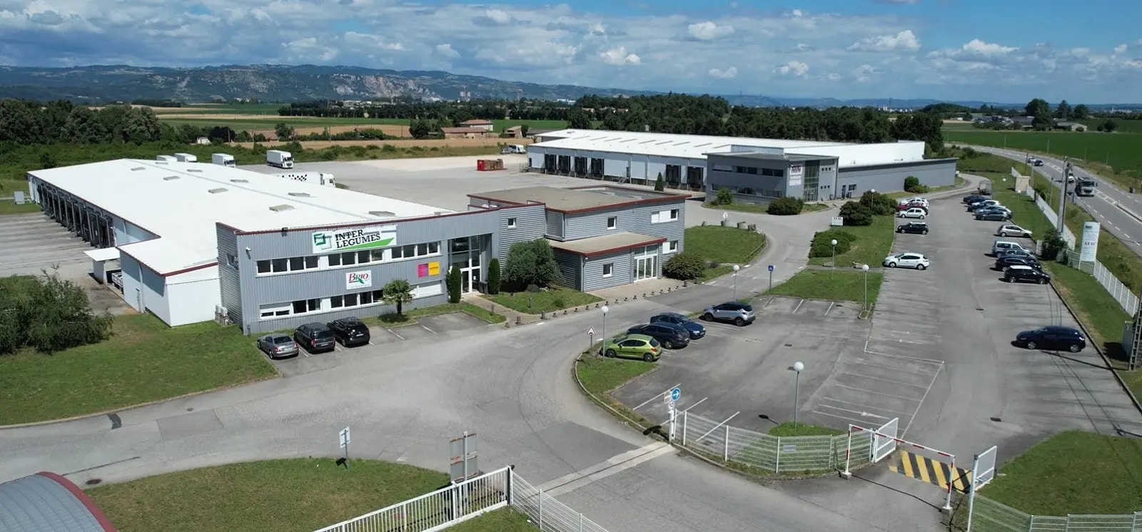 Industrial in Montéléger for lease Building Photo- Image 1 of 14