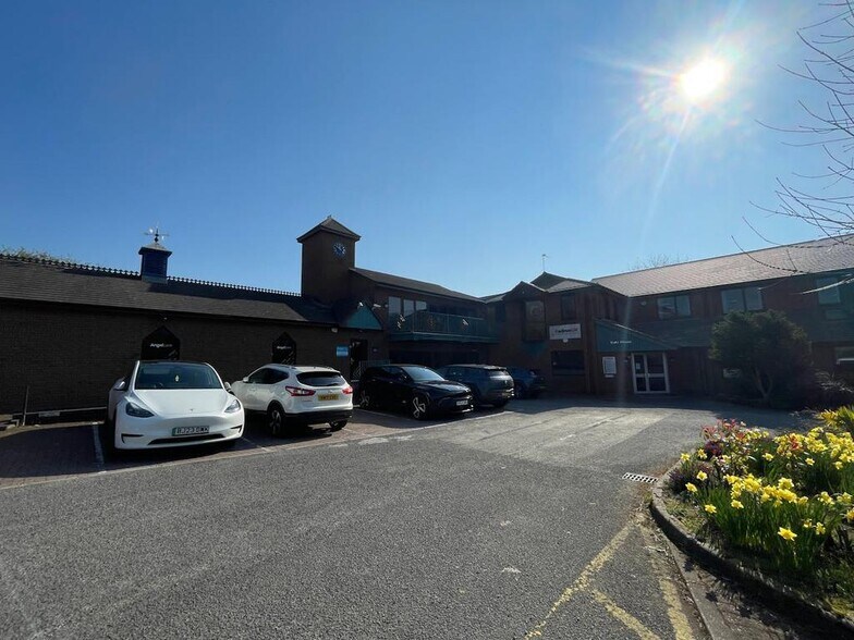Brooms Rd, Stone for lease - Building Photo - Image 1 of 12