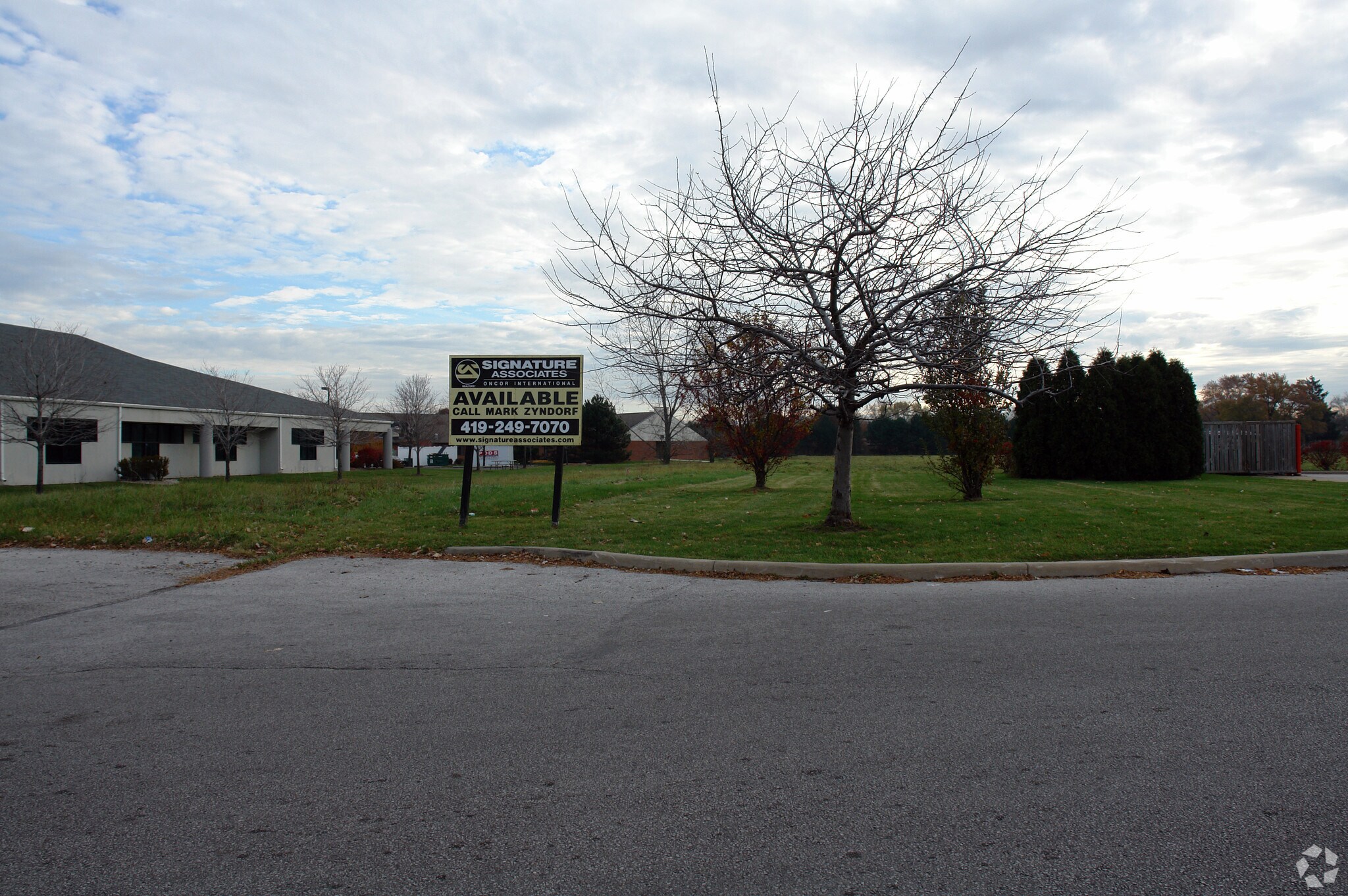 3322 Schneider Rd, Toledo, OH for sale Primary Photo- Image 1 of 1