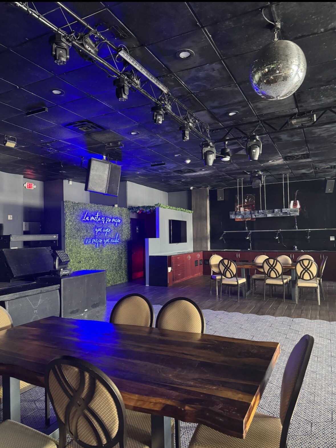 8874-8896 SW 24th St, Miami, FL for lease Interior Photo- Image 1 of 28